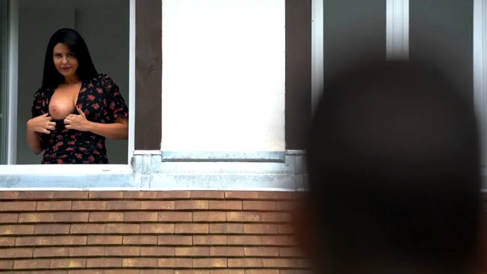 Красивая зрелка пригласила молодого любовника